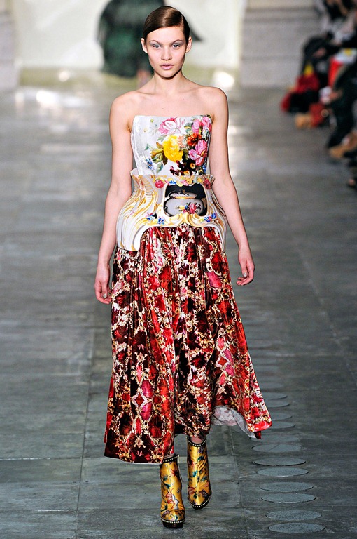 wearable-trends-mary-katrantzou-fall-2011-rtw-london-fashion-week